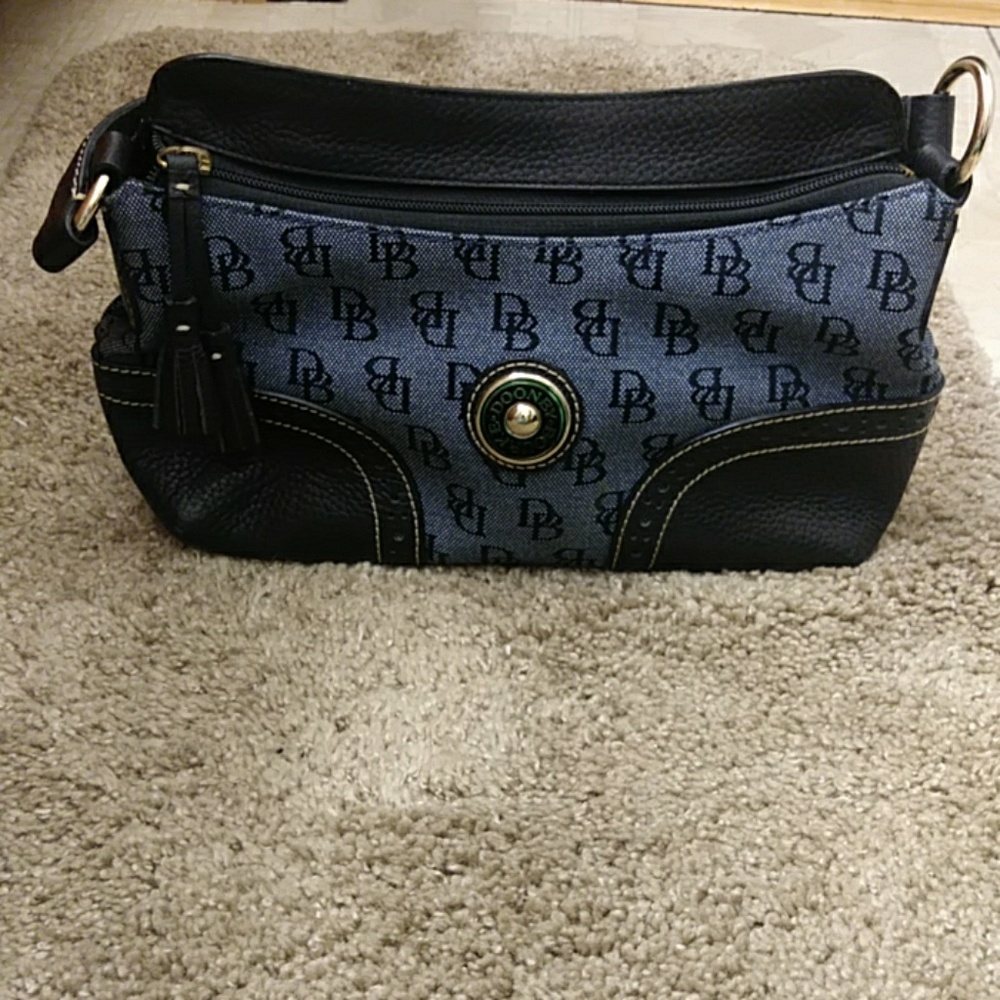 Dooney & Bourke